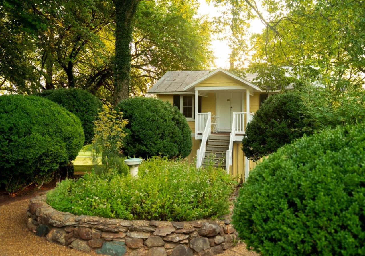 Prospect Hill Inn & Restaurant Zion Crossroads Exterior photo